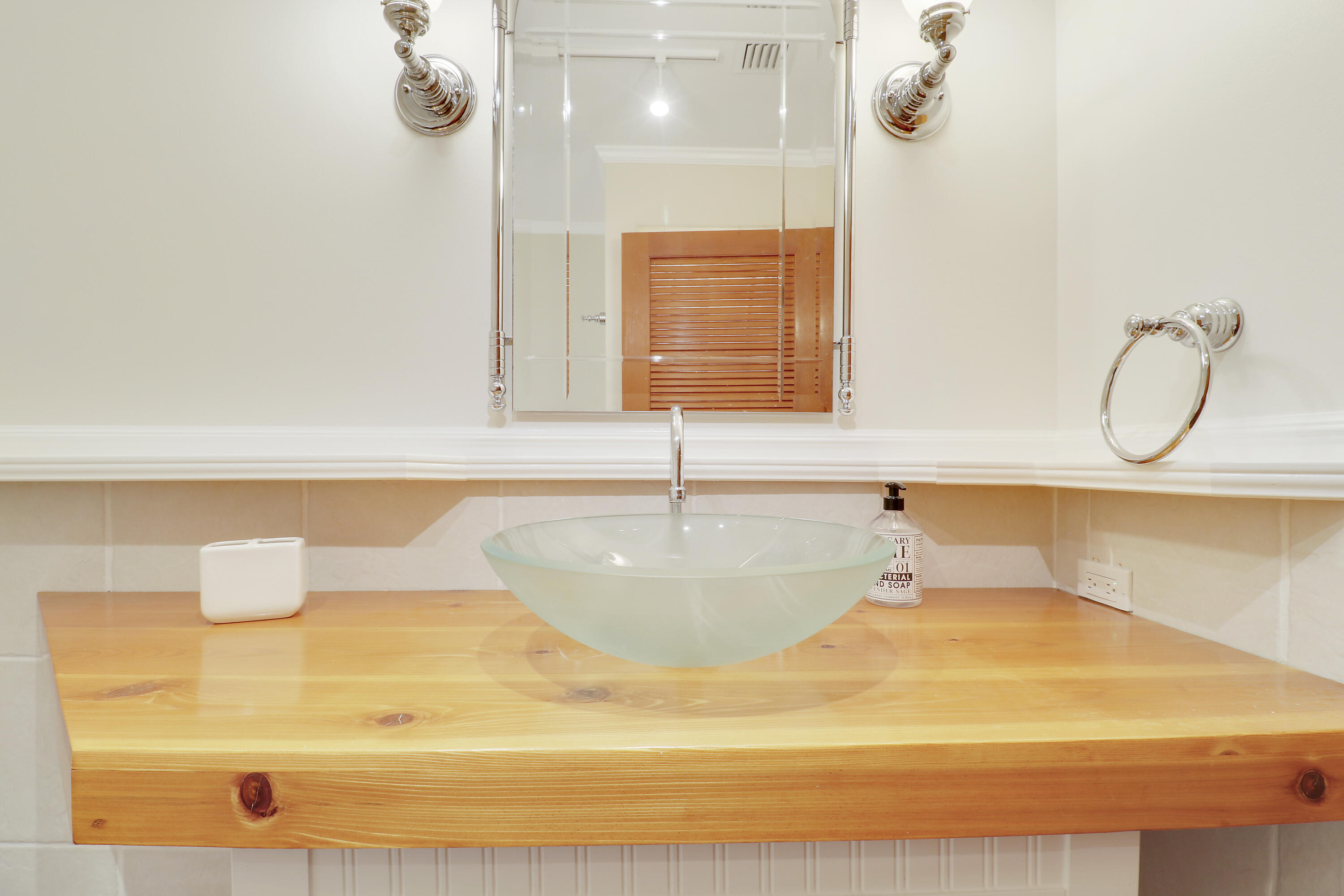 109 Seashore Drive Jupiter, FL 33477 - Photo 29 of 46 Updated 2nd Full Bath