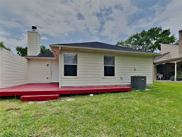 $1,900 | 20110 18th Fairway Drive, Humble, TX 77346
