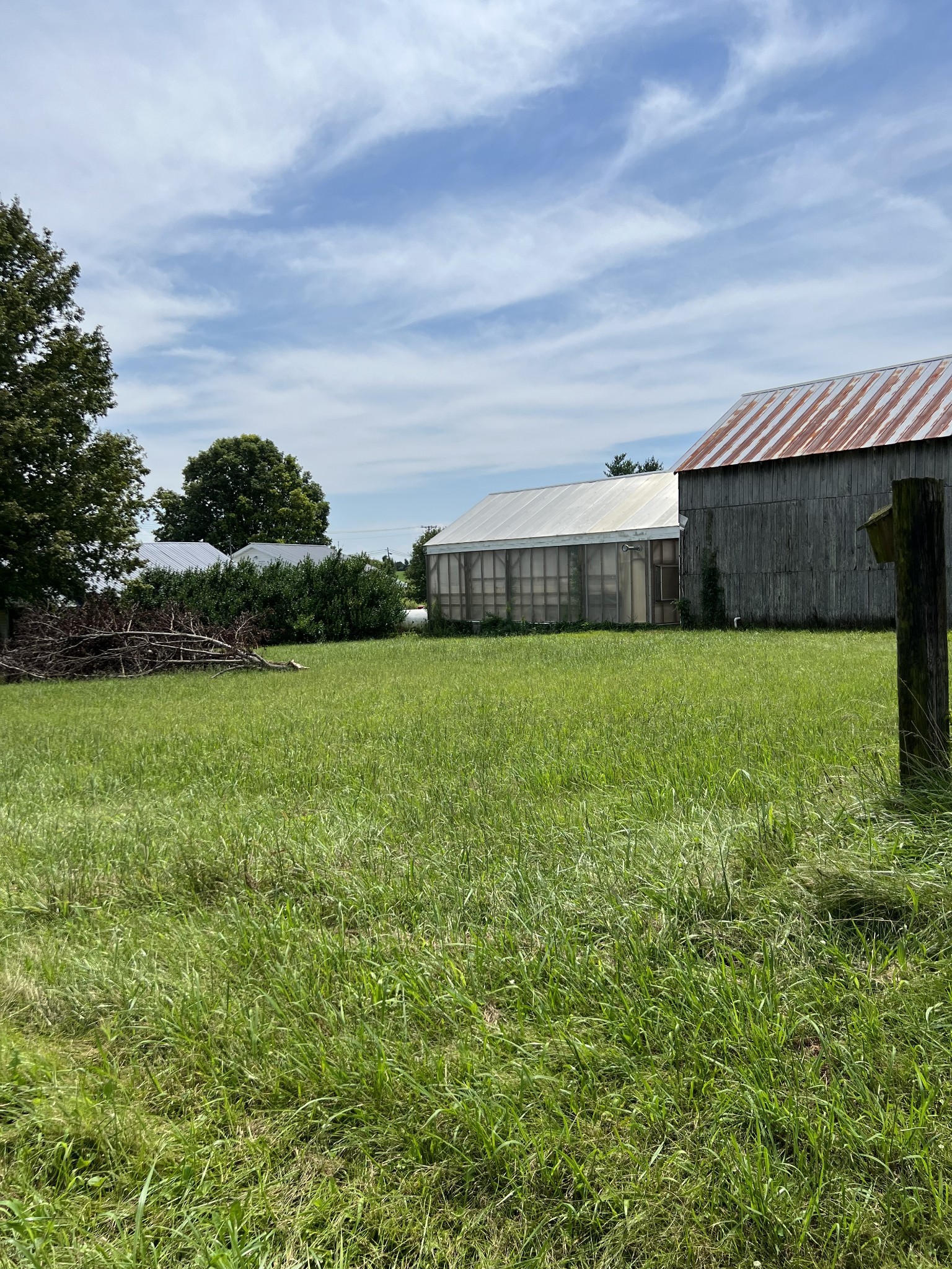 9651 Fredonia Road Manchester, TN 37355 - Photo 2 of 3 a view of a back yard