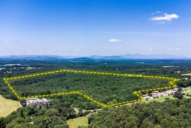 $399,000 | 4-15093 Moneta Road, Moneta, VA 24121