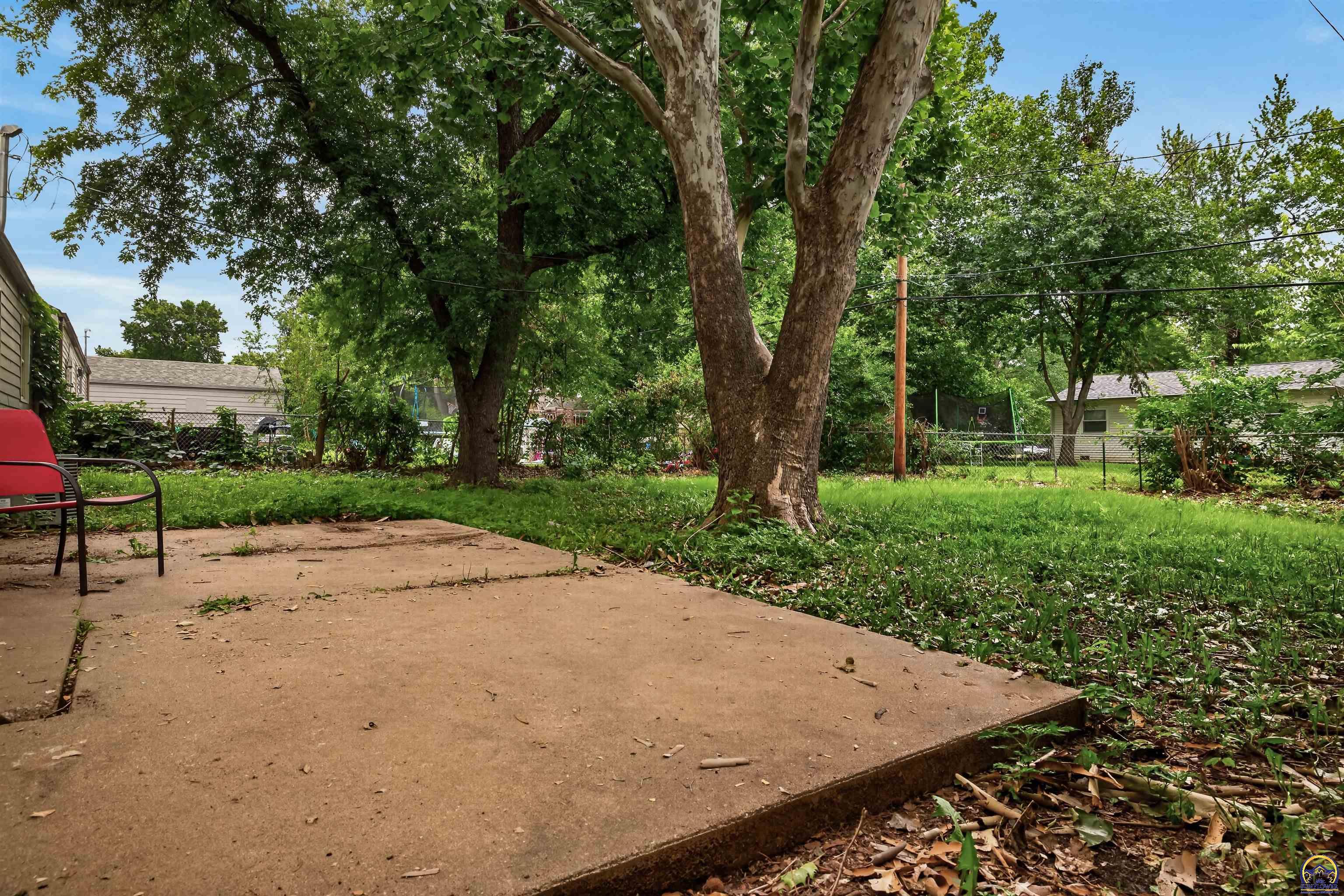 5713 Southwest 14th Street Topeka, KS 66604 - Photo 12 of 13