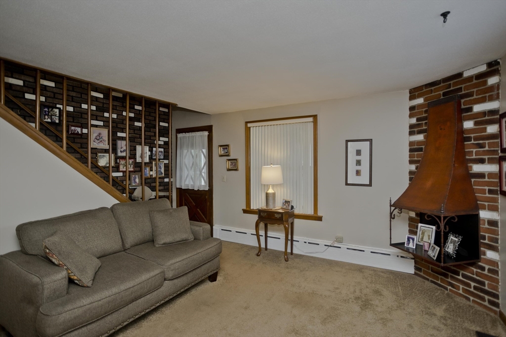 7 Meadow Street Holyoke, MA 01040 - Photo 20 of 40 Gallery Image 20