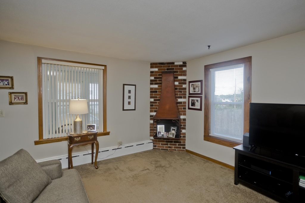 7 Meadow Street Holyoke, MA 01040 - Photo 22 of 40 Gallery Image 22
