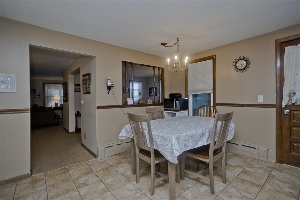 7 Meadow Street Holyoke, MA 01040 - Photo 8 of 40 Gallery Image 8