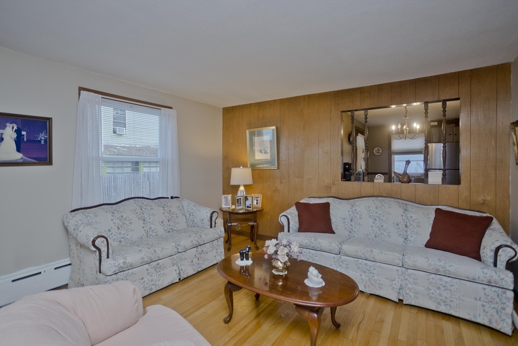 7 Meadow Street Holyoke, MA 01040 - Photo 10 of 40 Gallery Image 10