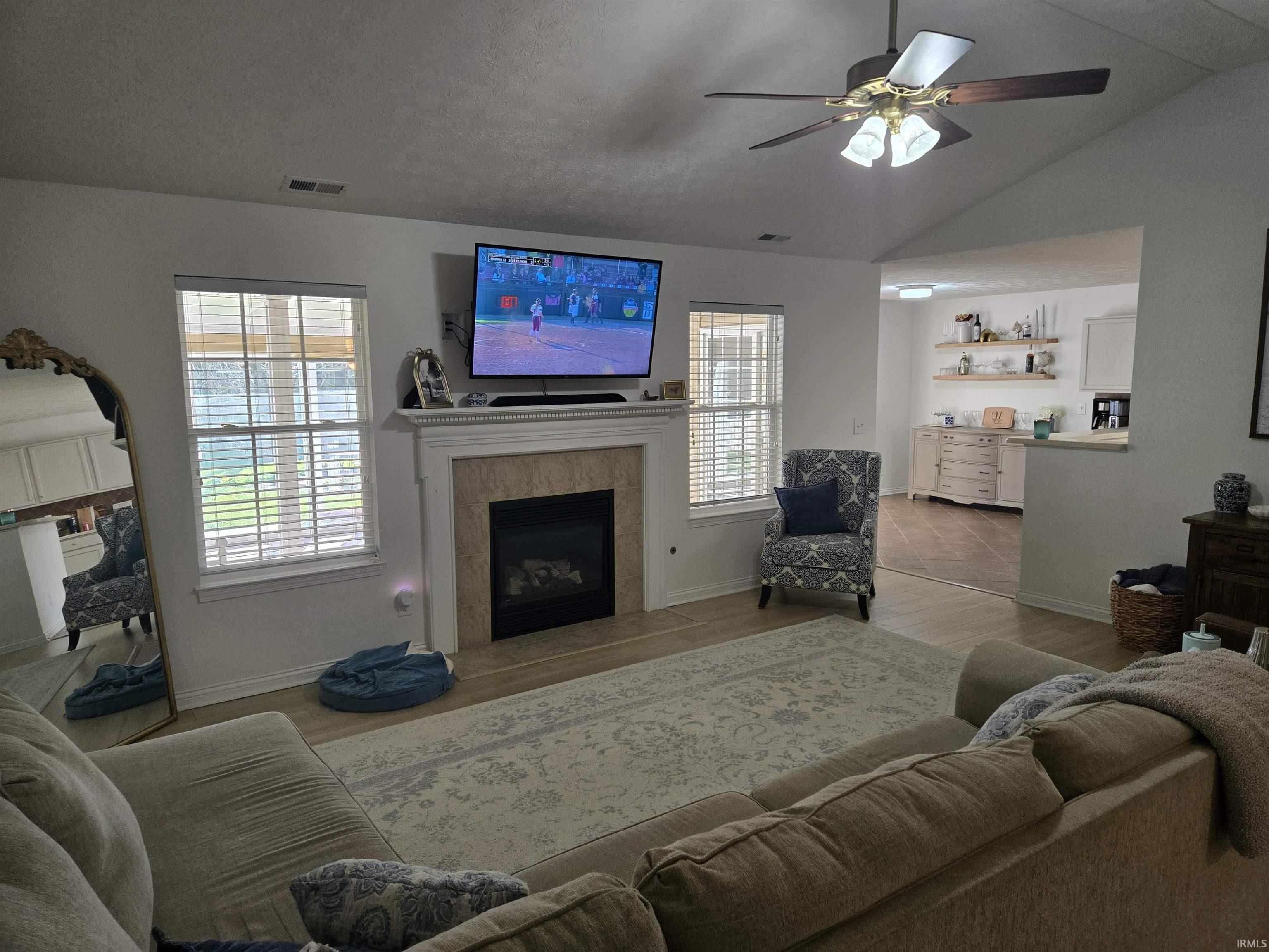 9830 Clippinger Road Evansville, IN 47725 - Photo 2 of 12 Gallery Image 2