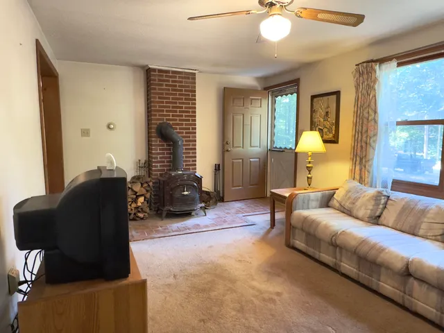 $325,000 | 204 Intervale Cross Road, Conway, NH 03845