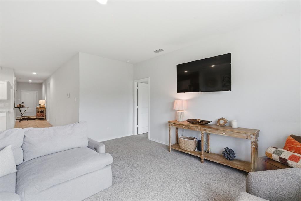 549 Derby Lane Springtown, TX 76082 - Photo 12 of 28