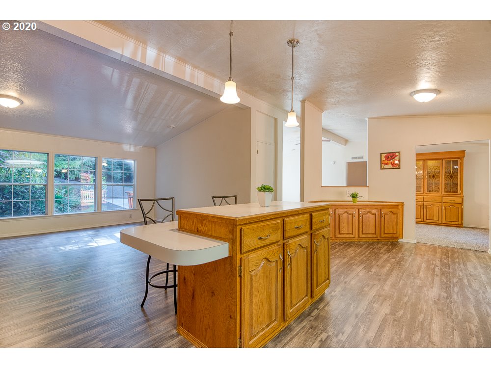 68296 Ridge Road North Bend, OR 97459 - Photo 13 of 31 Gallery Image 13