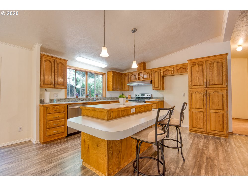 68296 Ridge Road North Bend, OR 97459 - Photo 14 of 31 Gallery Image 14