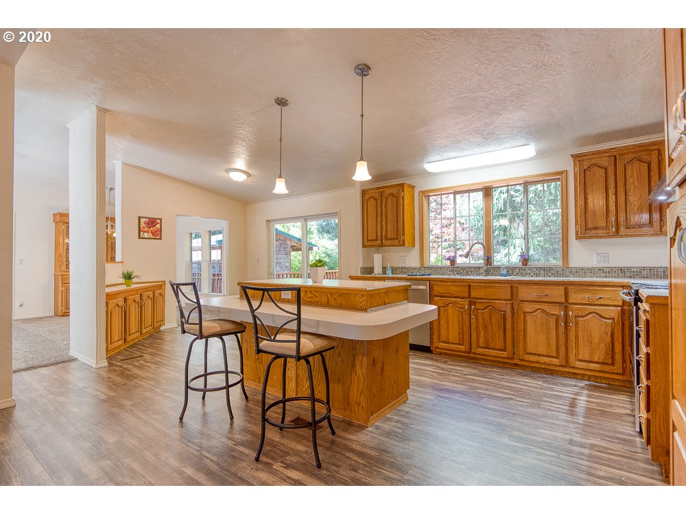 68296 Ridge Road North Bend, OR 97459 - Photo 15 of 31 Gallery Image 15