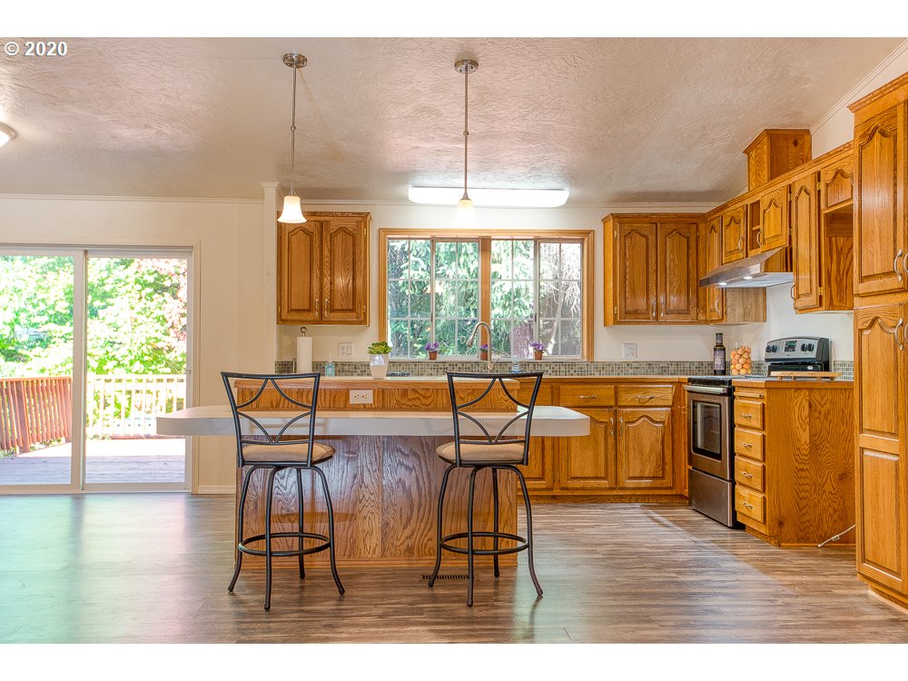 68296 Ridge Road North Bend, OR 97459 - Photo 17 of 31 Gallery Image 17