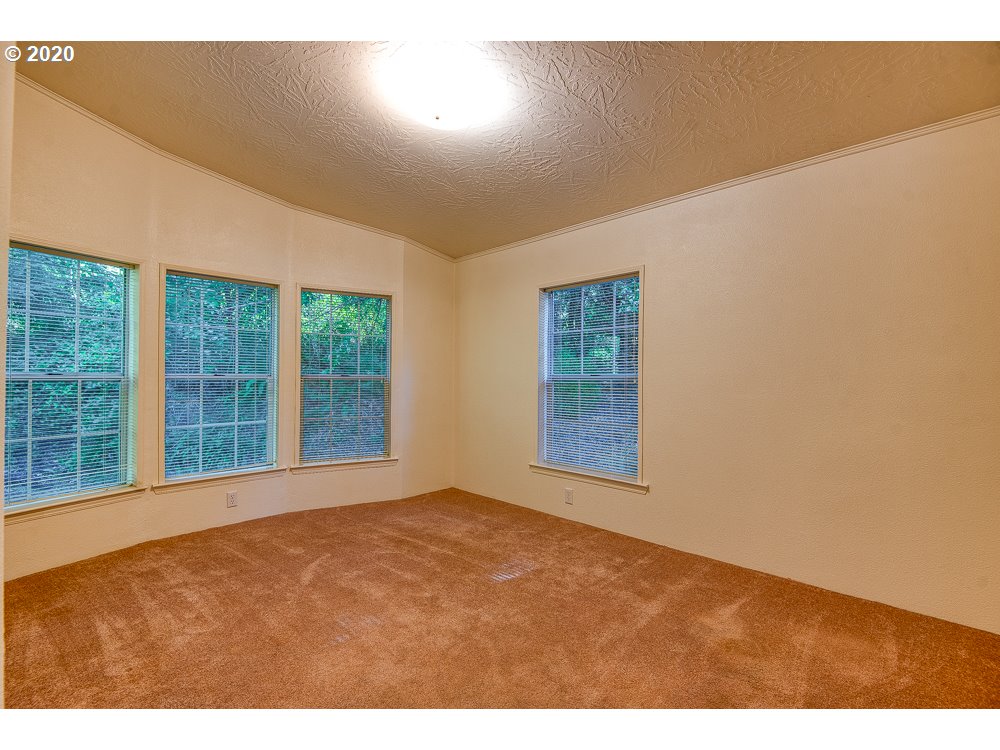 68296 Ridge Road North Bend, OR 97459 - Photo 19 of 31 Gallery Image 19