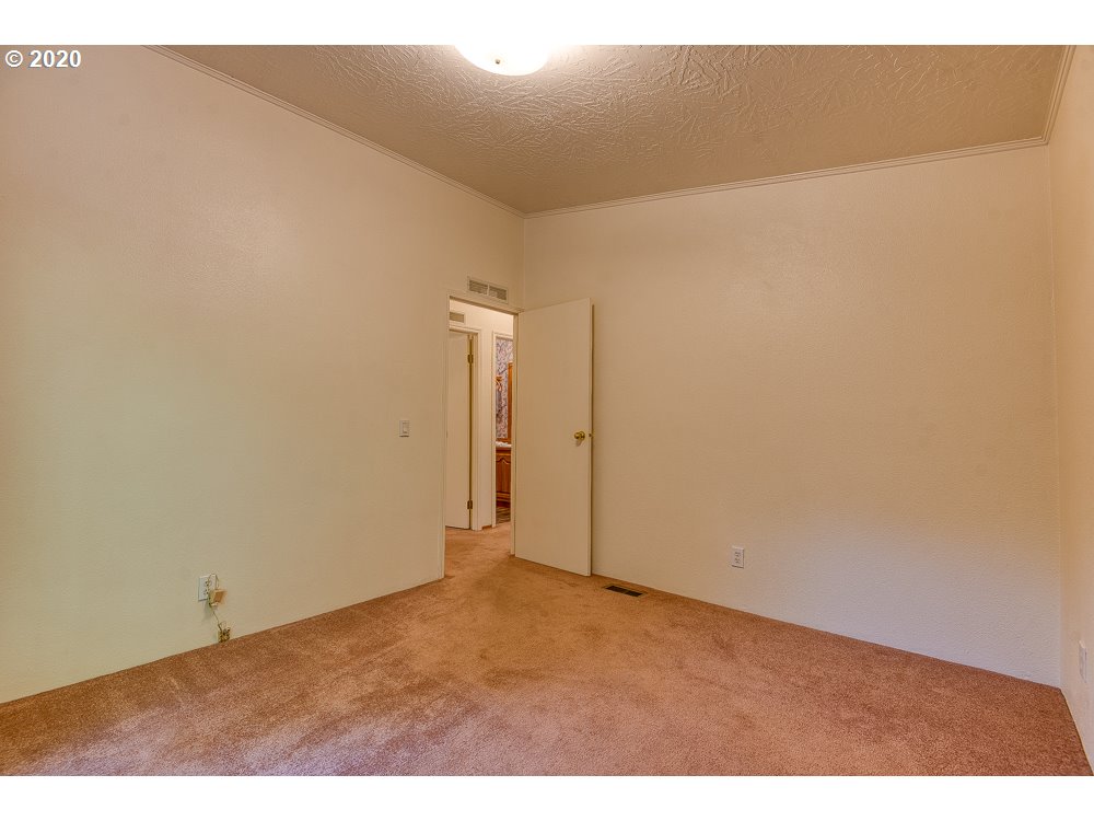 68296 Ridge Road North Bend, OR 97459 - Photo 22 of 31 Gallery Image 22