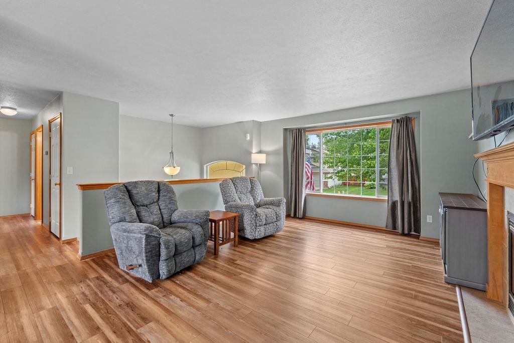 6831 North Cambridge Lane Spokane, WA 99208 - Photo 7 of 44