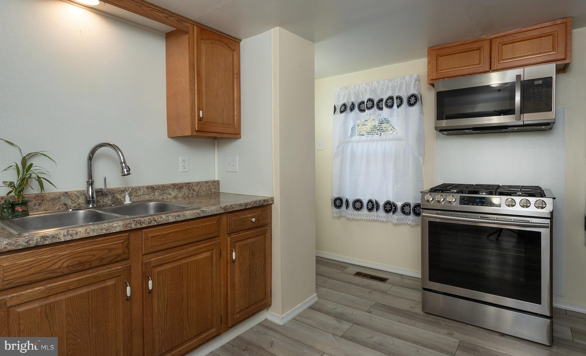 1102 Rana Villa Avenue Camp Hill, PA 17011 - Photo 12 of 40 Updated Kitchen.