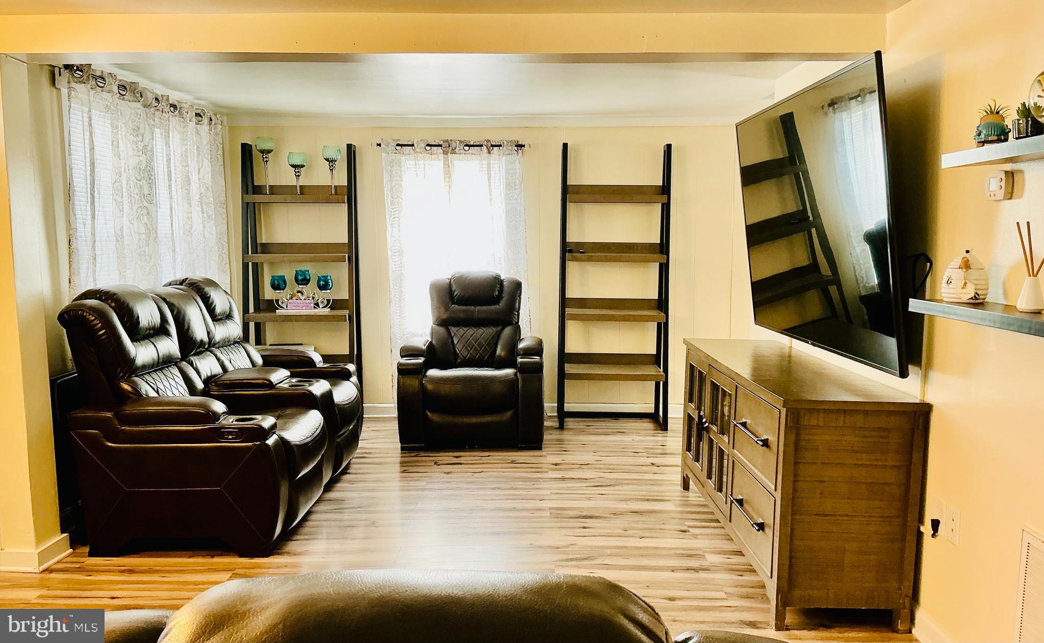 1102 Rana Villa Avenue Camp Hill, PA 17011 - Photo 10 of 41 a living room with furniture