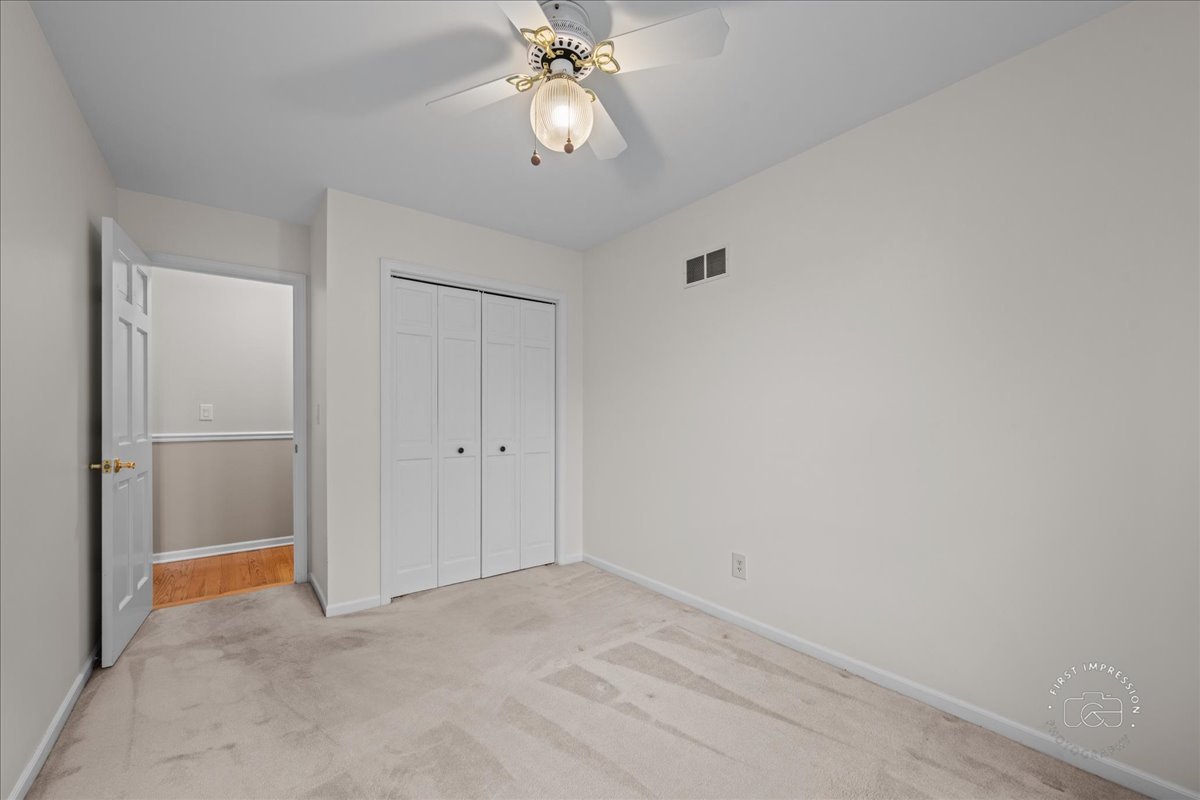 32 Dunham Place St. Charles, IL 60174 - Photo 32 of 56 a view of an empty room