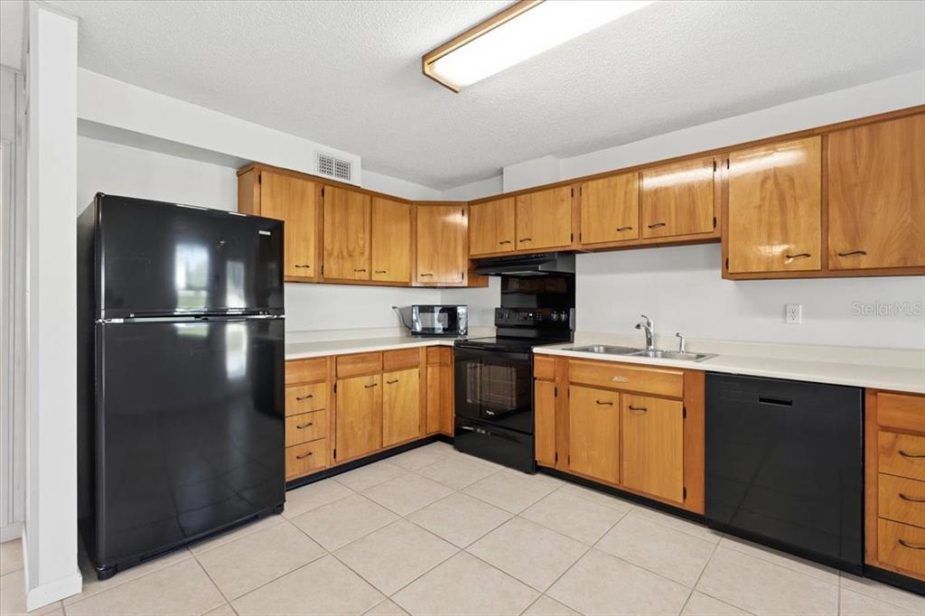 1930 Sylvester Court Lakeland, FL 33803 - Photo 19 of 32