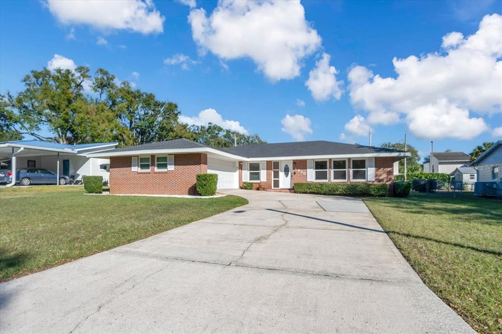 1930 Sylvester Court Lakeland, FL 33803 - Photo 2 of 32