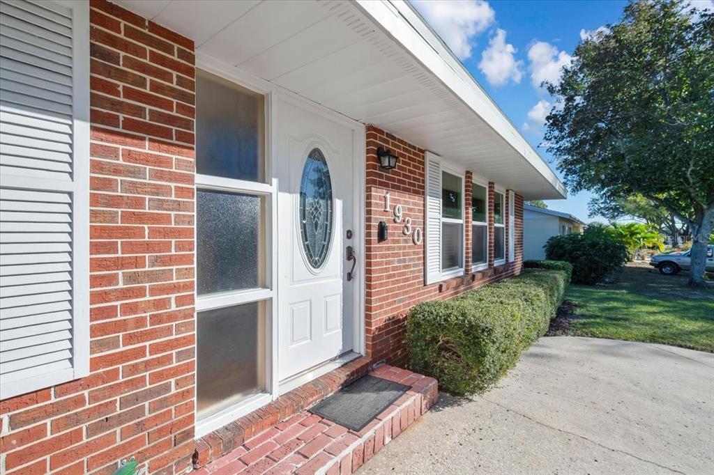 1930 Sylvester Court Lakeland, FL 33803 - Photo 3 of 32