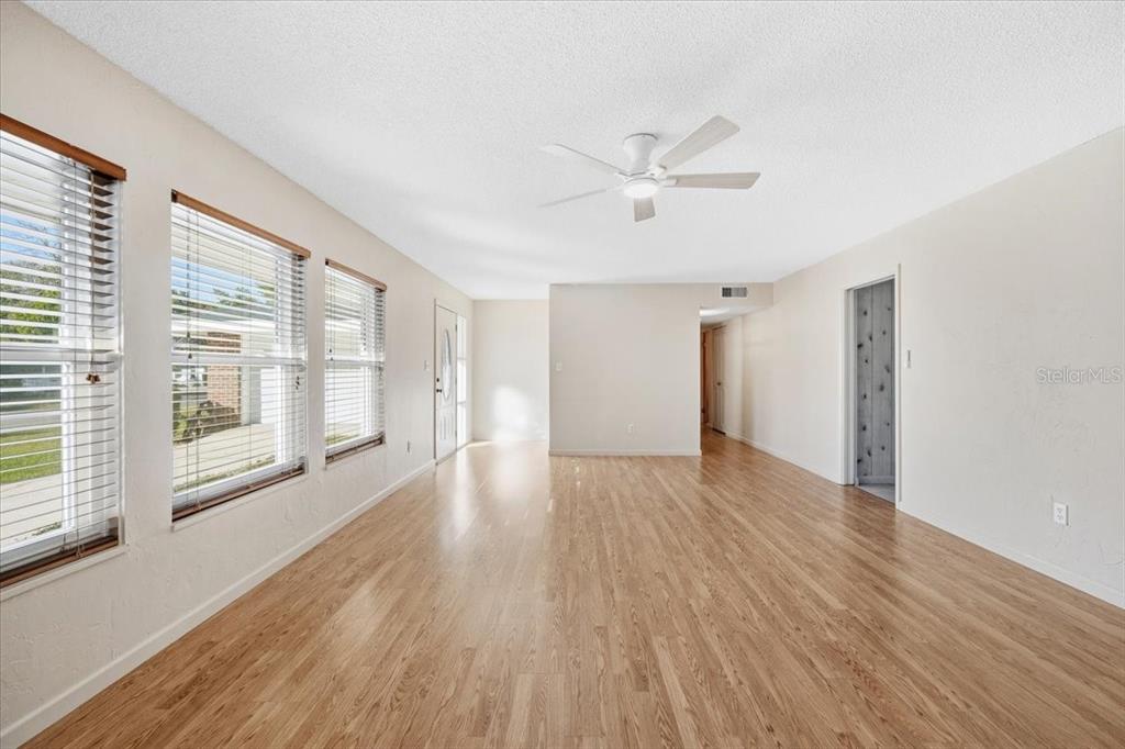 1930 Sylvester Court Lakeland, FL 33803 - Photo 9 of 32