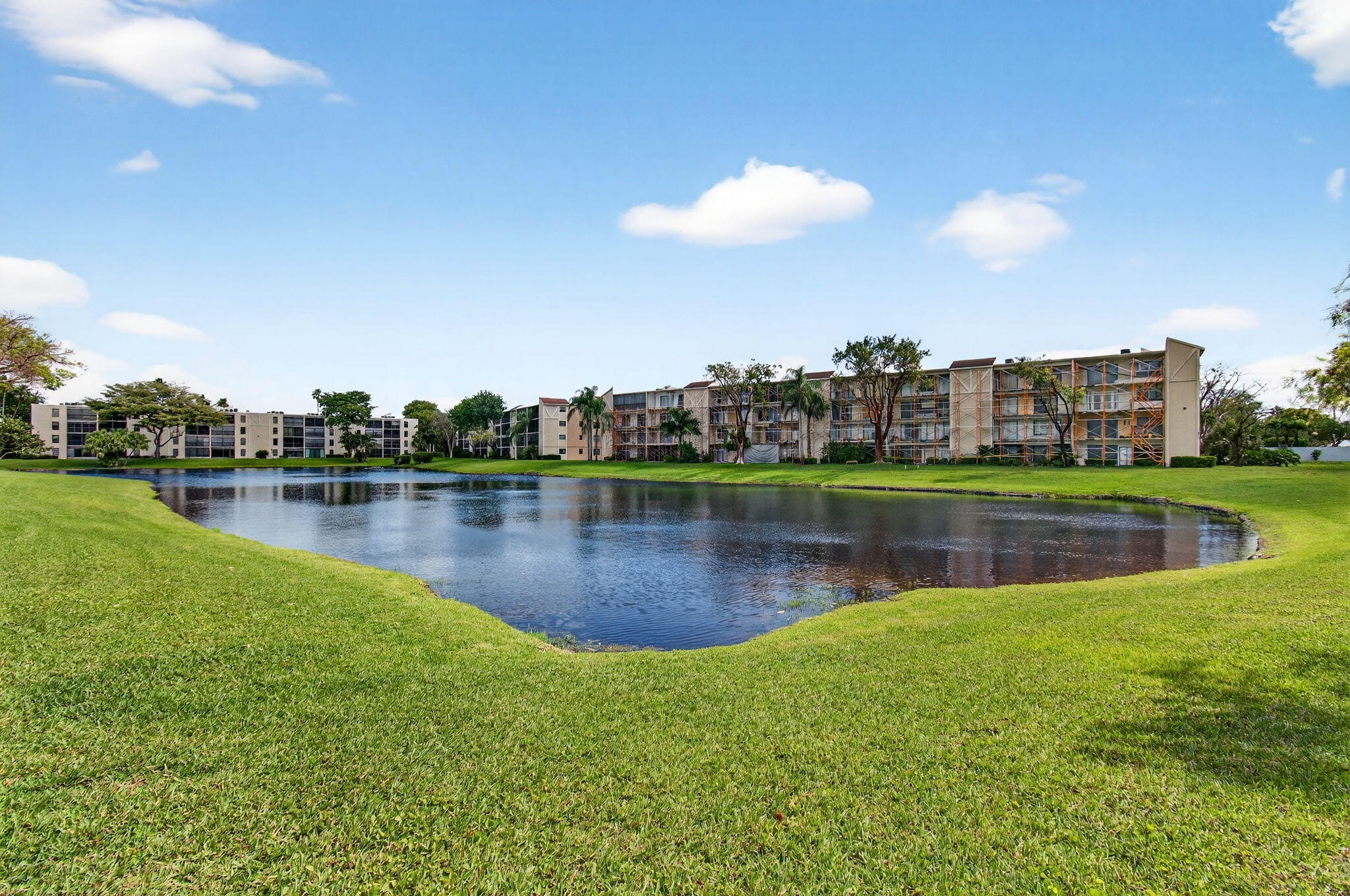 14360 Strathmore Lane, Unit 406 Delray Beach, FL 33446 - Photo 35 of 82 85-web-or-mls-DSC_2190