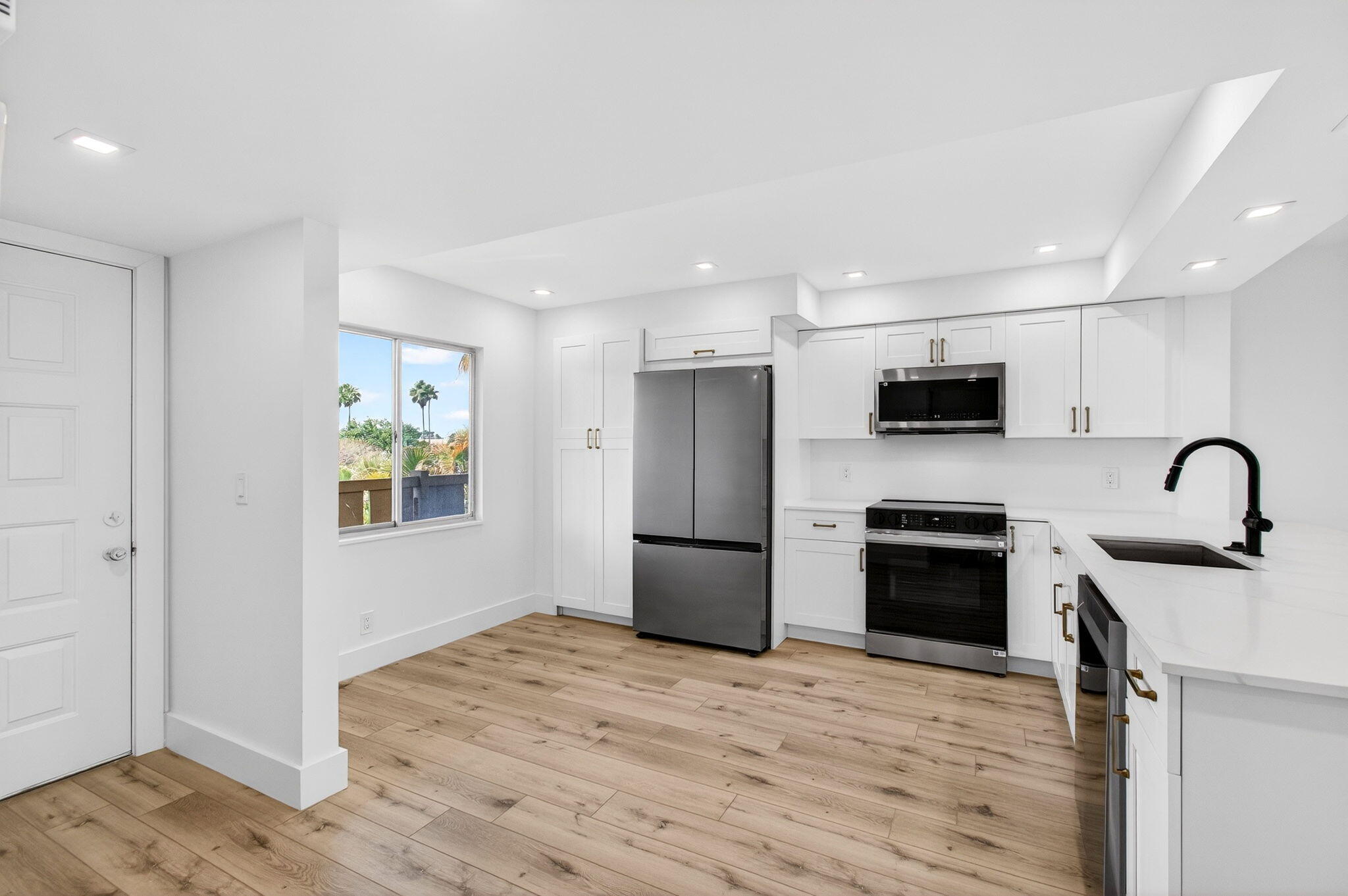 14360 Strathmore Lane, Unit 406 Delray Beach, FL 33446 - Photo 10 of 82 40-web-or-mls-DSC_2995