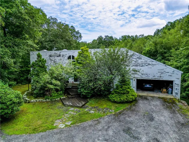 $450,000 | 1240 Hartford Pike, Scituate, RI 02857