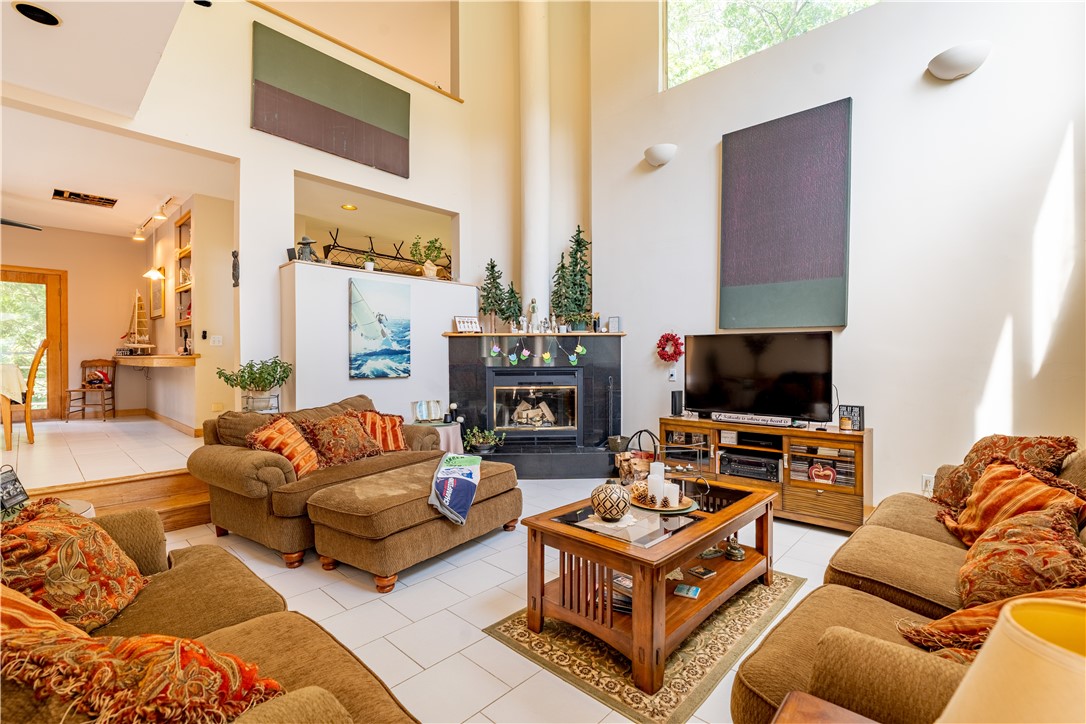 1240 Hartford Pike Scituate, RI 02857 - Photo 11 of 50