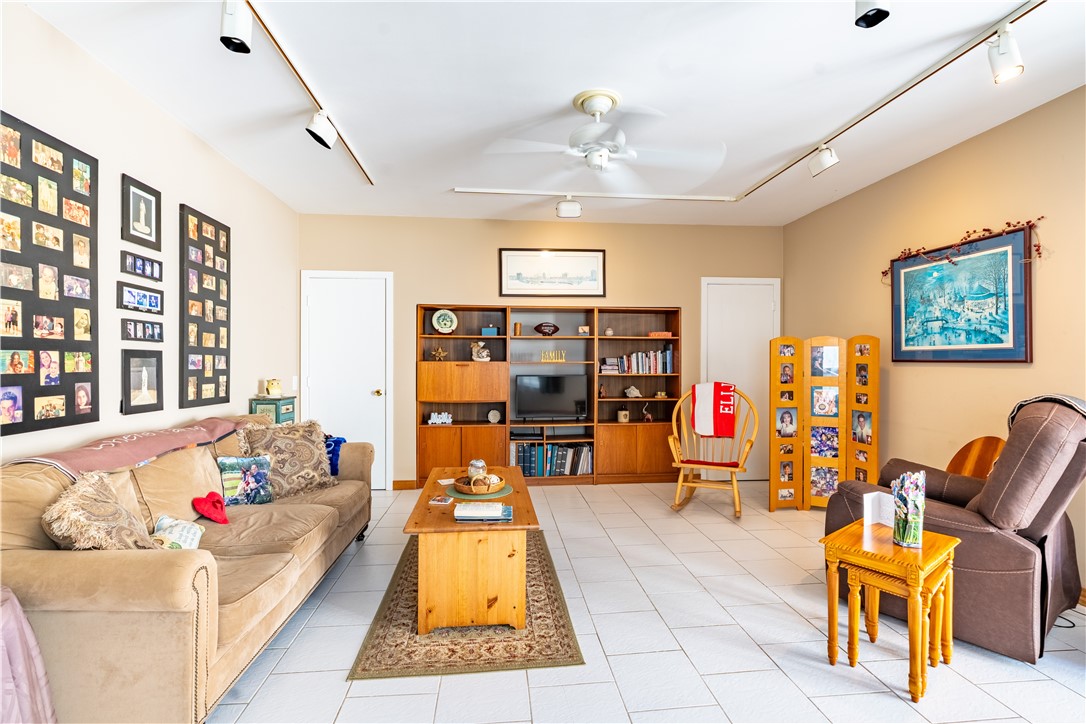 1240 Hartford Pike Scituate, RI 02857 - Photo 17 of 50