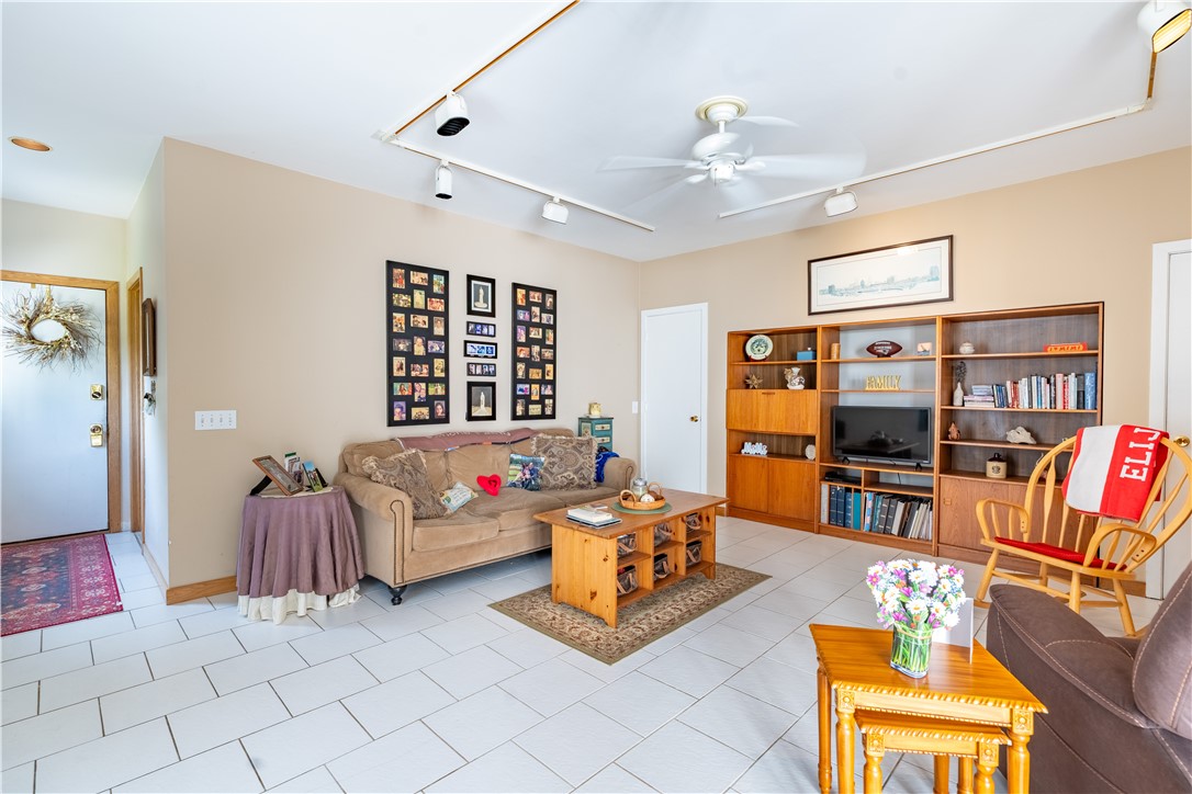 1240 Hartford Pike Scituate, RI 02857 - Photo 20 of 50