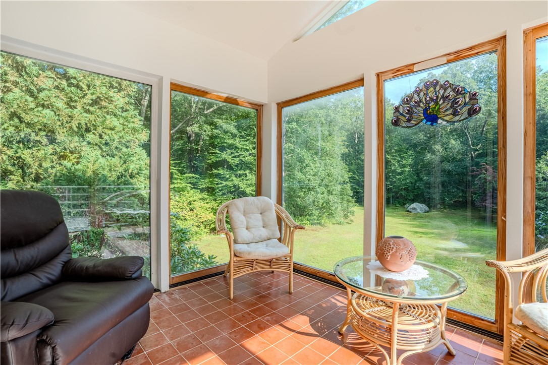 1240 Hartford Pike Scituate, RI 02857 - Photo 23 of 50