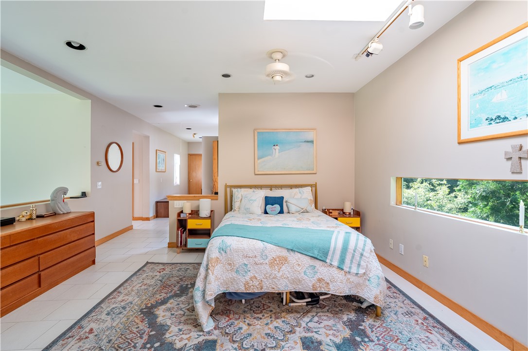 1240 Hartford Pike Scituate, RI 02857 - Photo 26 of 50