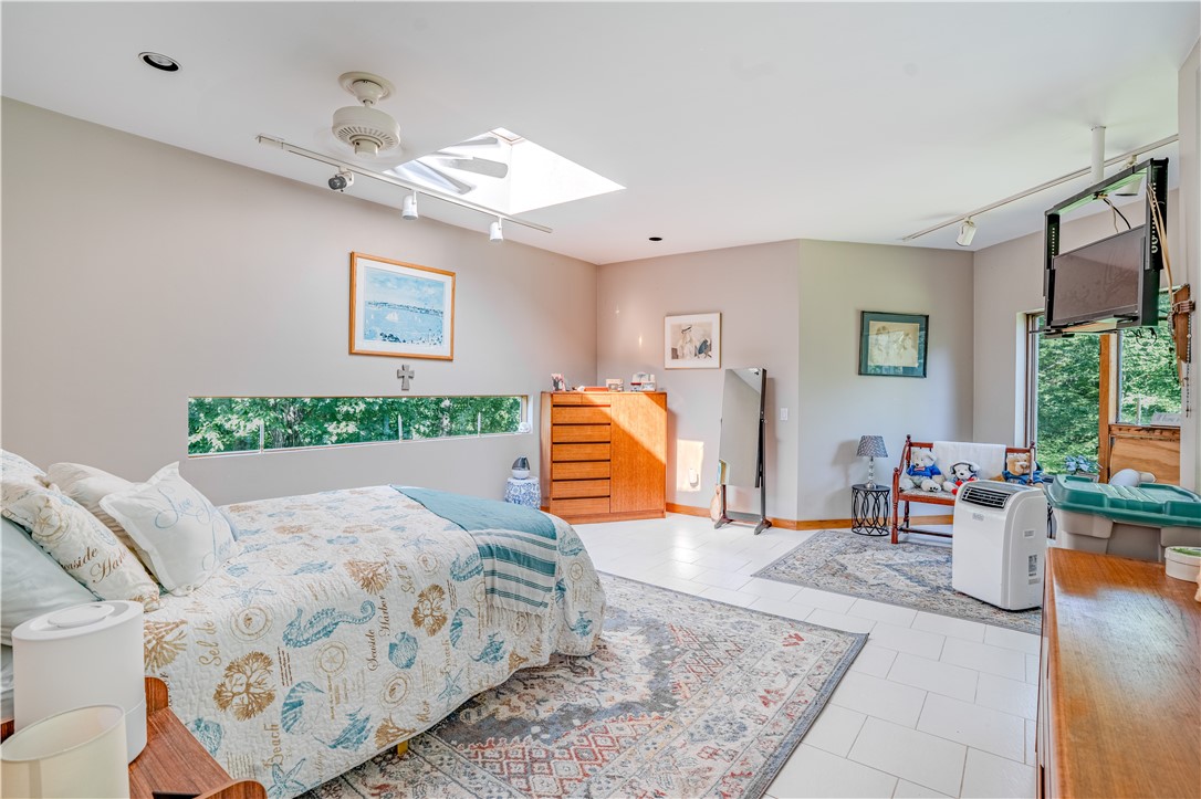 1240 Hartford Pike Scituate, RI 02857 - Photo 28 of 50