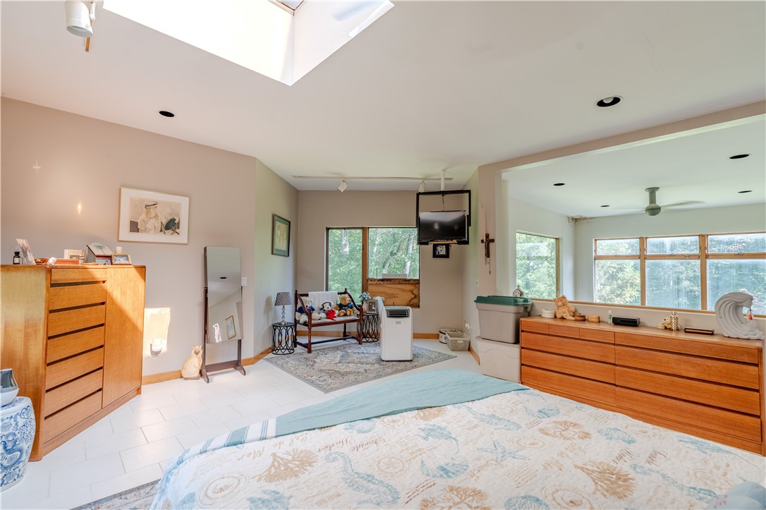 1240 Hartford Pike Scituate, RI 02857 - Photo 29 of 50