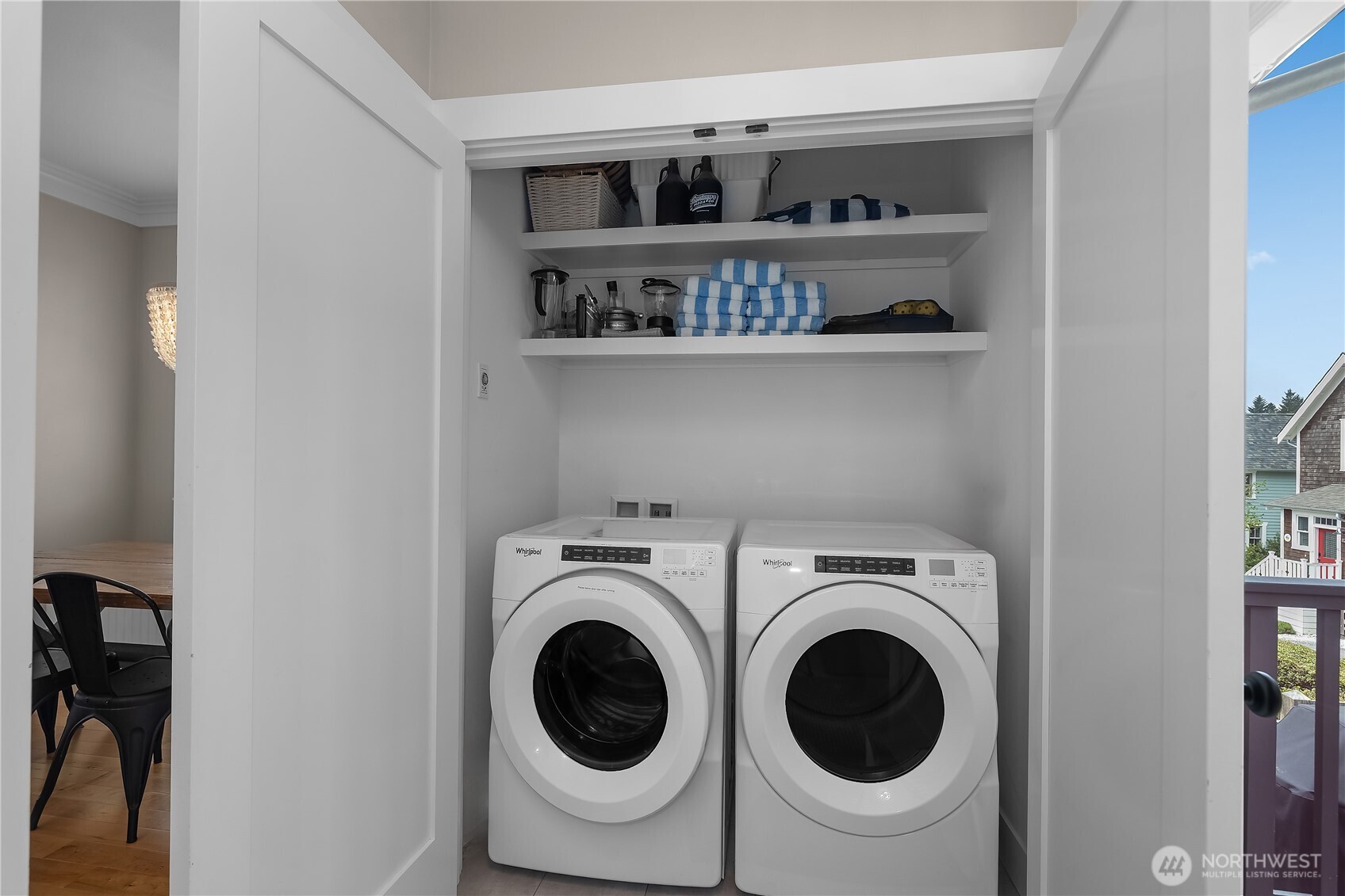 74 Horizon Street Pacific Beach, WA 98571 - Photo 14 of 33 a utility room with dryer and washer