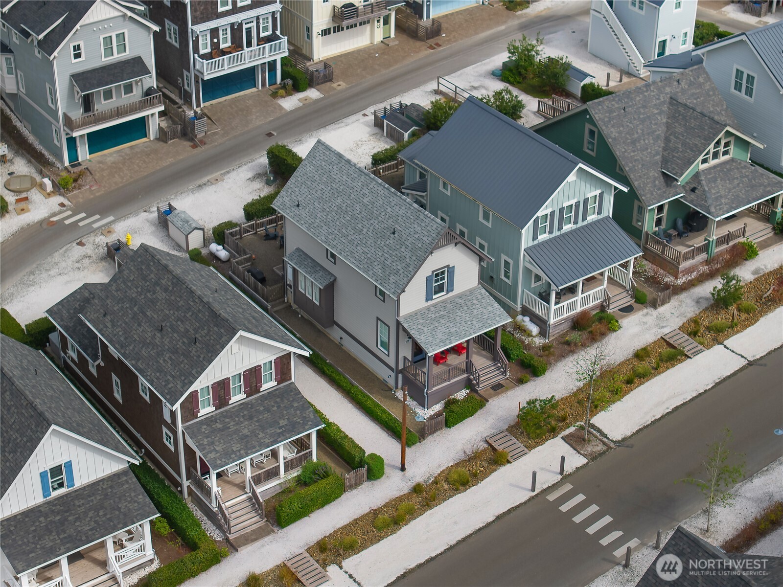 74 Horizon Street Pacific Beach, WA 98571 - Photo 31 of 33 an aerial view of residential houses with an outdoor space