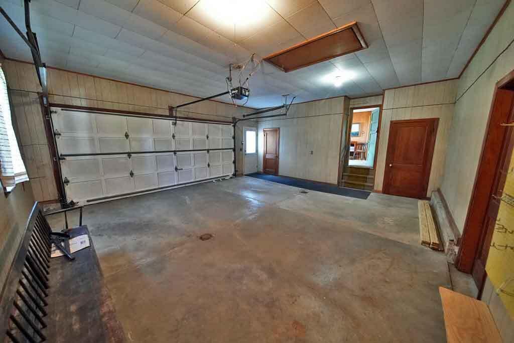 33 Pleasant Street Houlton, ME 04730 - Photo 16 of 80 garage-cape-code