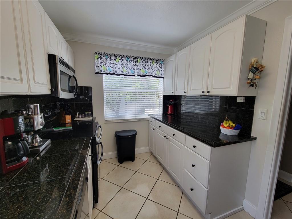 3551 Inverrary Drive, Unit 312 Lauderhill, FL 33319 - Photo 4 of 34 Photo 4
