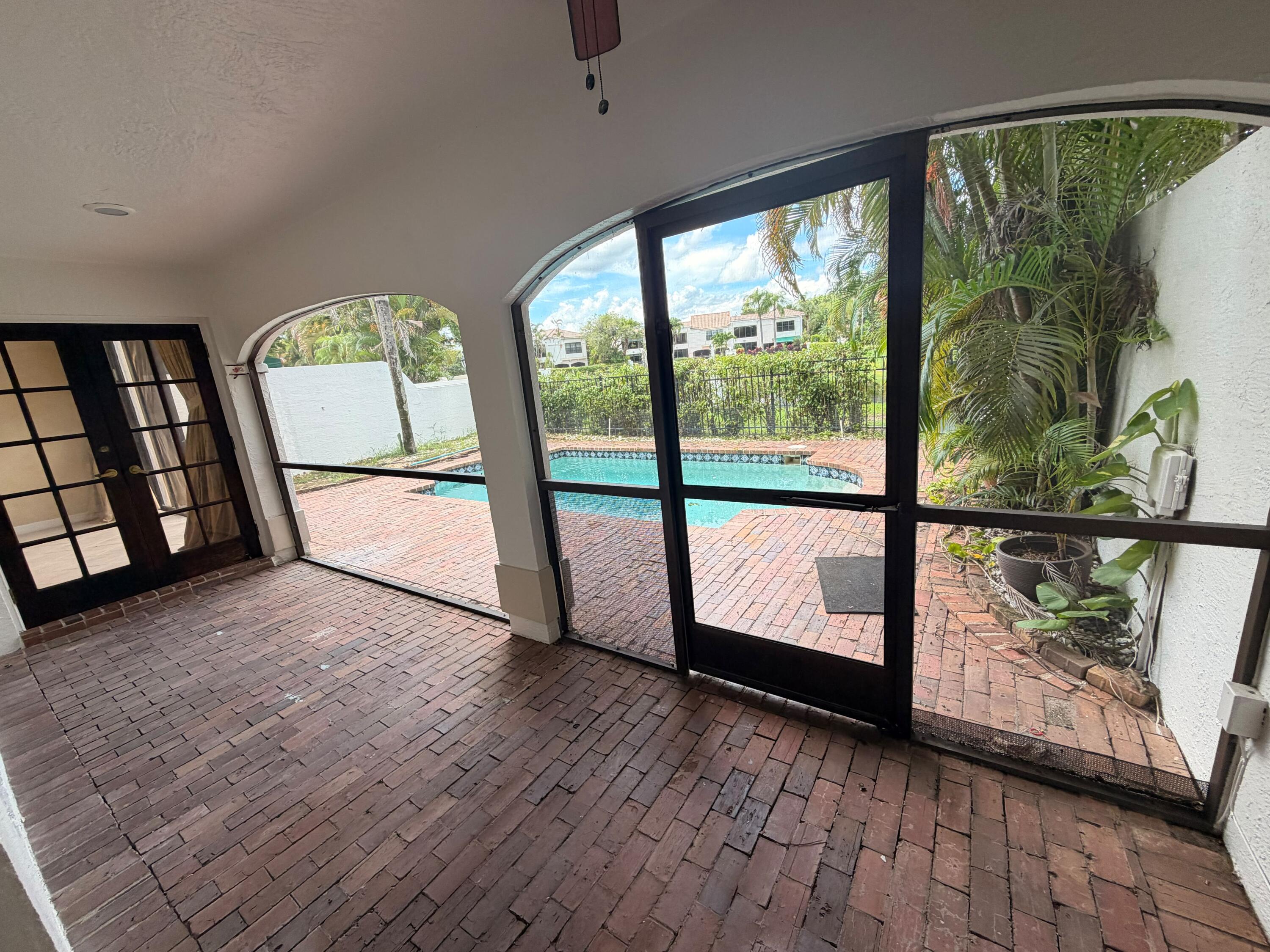 22641 Caravelle Circle, Unit 22641 Boca Raton, FL 33433 - Photo 10 of 27 8bda9595-2eed-41c3-a03e-4c2ba4b835d3