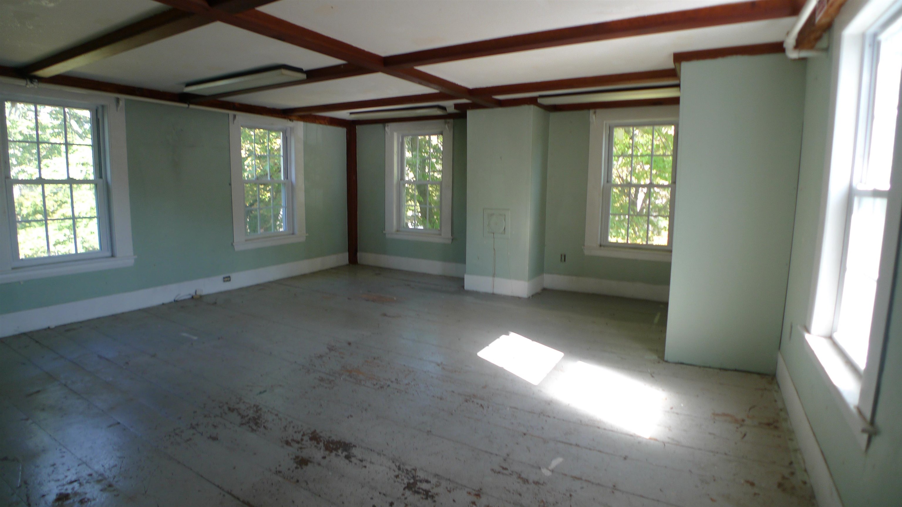 78 Raymond Road Chester, NH 03036 - Photo 17 of 37