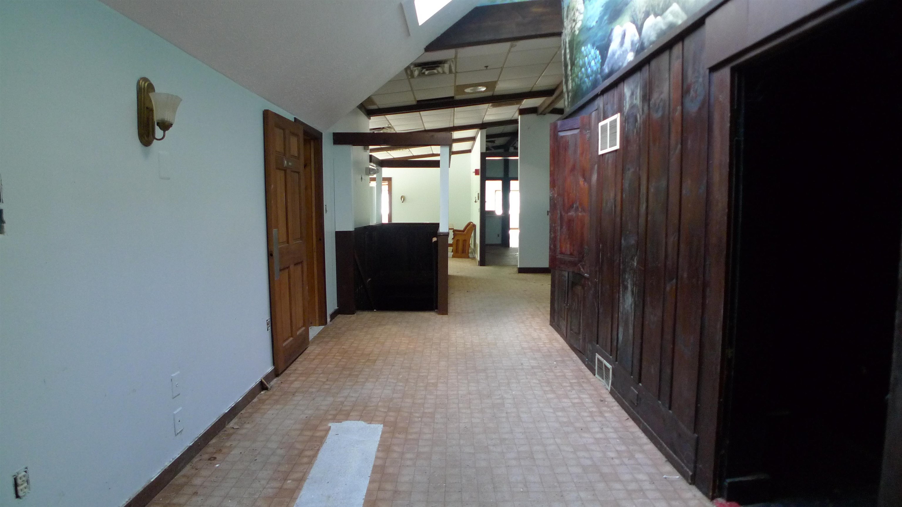 78 Raymond Road Chester, NH 03036 - Photo 24 of 37