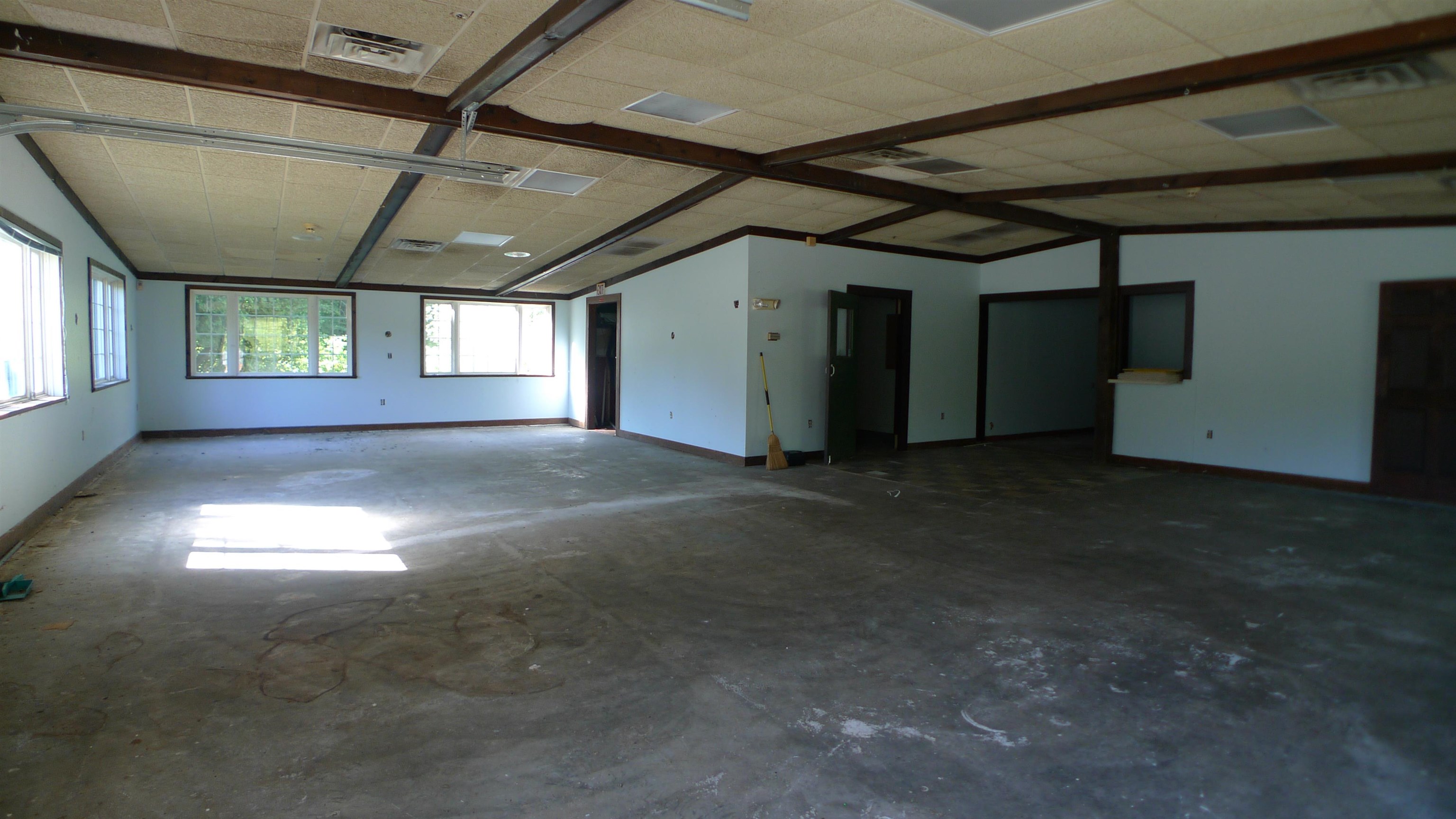 78 Raymond Road Chester, NH 03036 - Photo 29 of 37