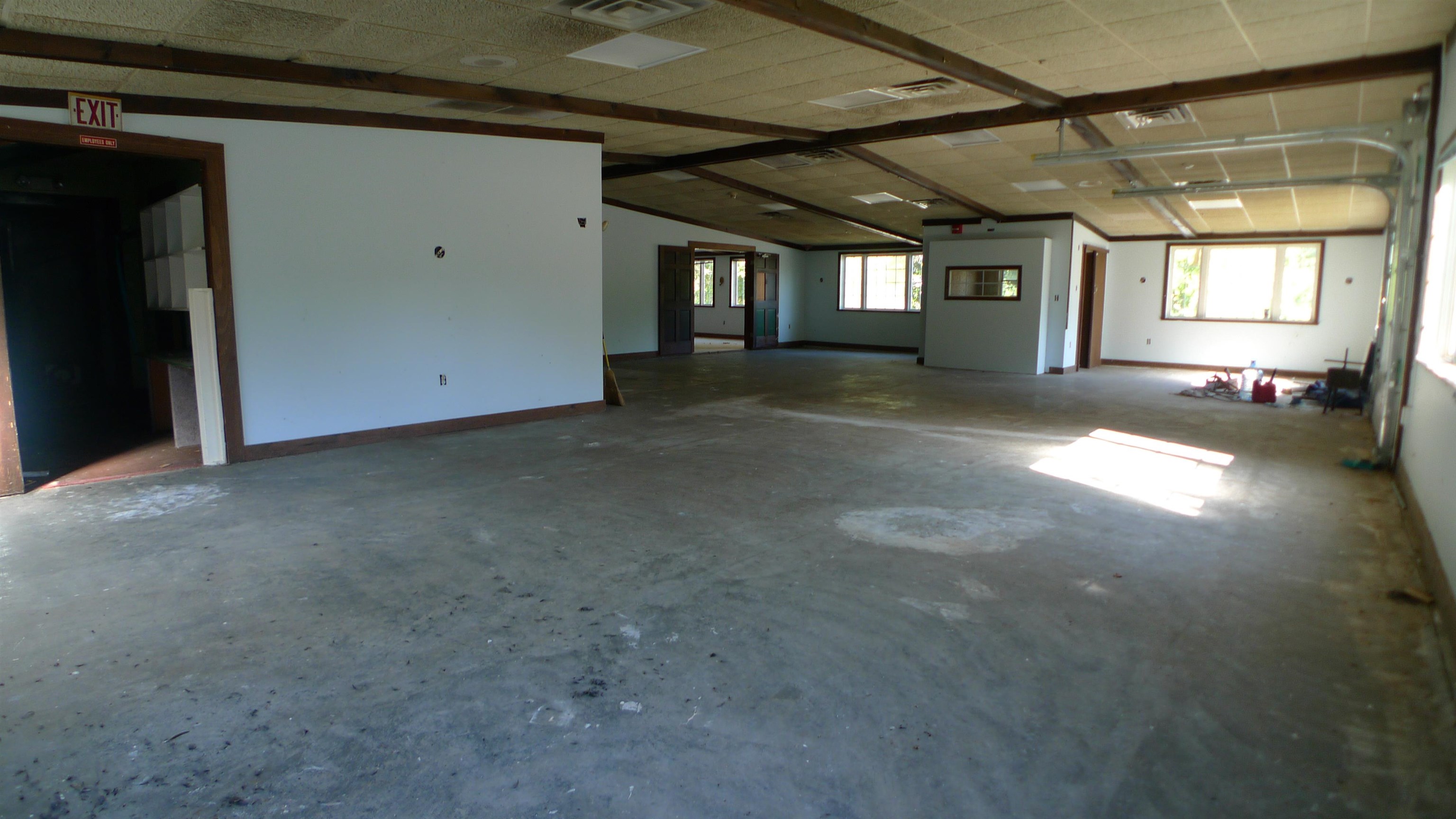 78 Raymond Road Chester, NH 03036 - Photo 31 of 37