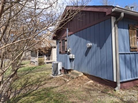 129 Harrison Street Swannanoa, NC 28778 - Photo 2 of 17