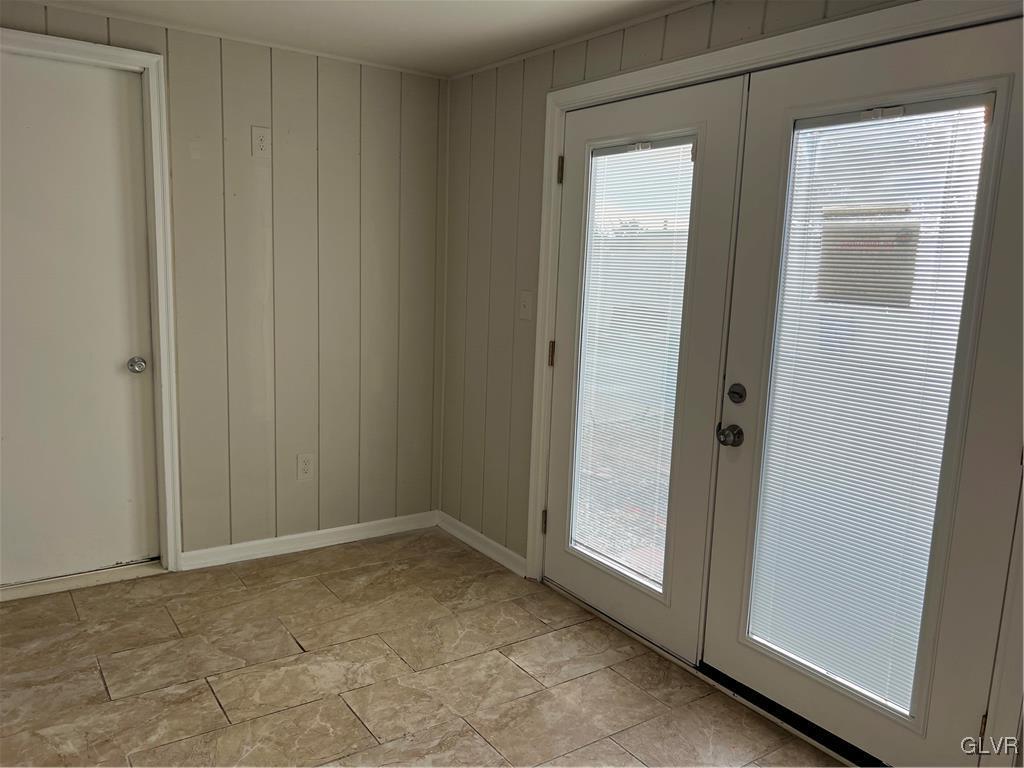 2732 Diane Boulevard Allentown, PA 18109 - Photo 8 of 11 Sun Room