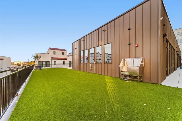 $386,140 | 1900 South Ervay Street, Unit 410, Dallas, TX 75215