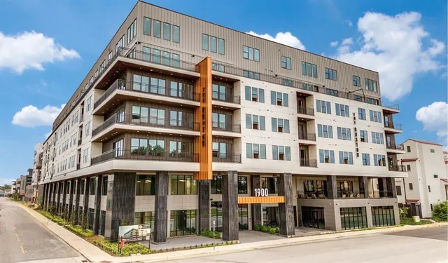 $386,140 | 1900 South Ervay Street, Unit 410, Dallas, TX 75215