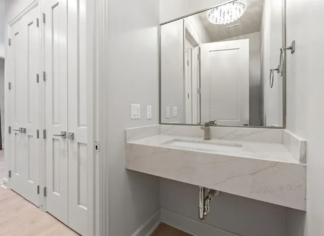 $386,140 | 1900 South Ervay Street, Unit 410, Dallas, TX 75215